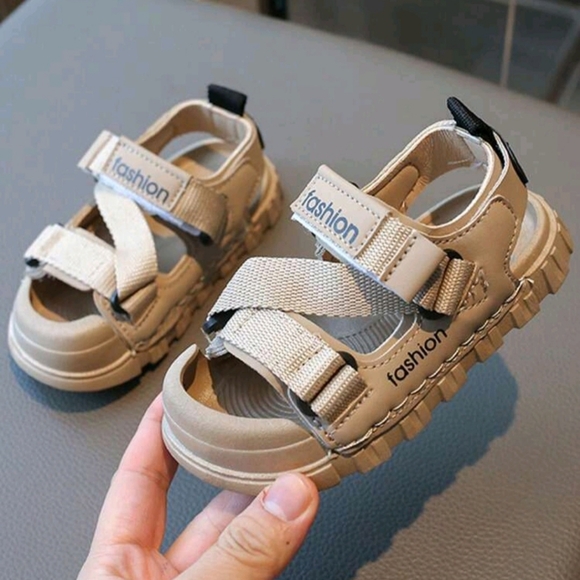 Kids Boy Girl Toddler Closed Toe Sandals Summer Walking Shoes Size 9.5 Beige - Picture 1 of 10